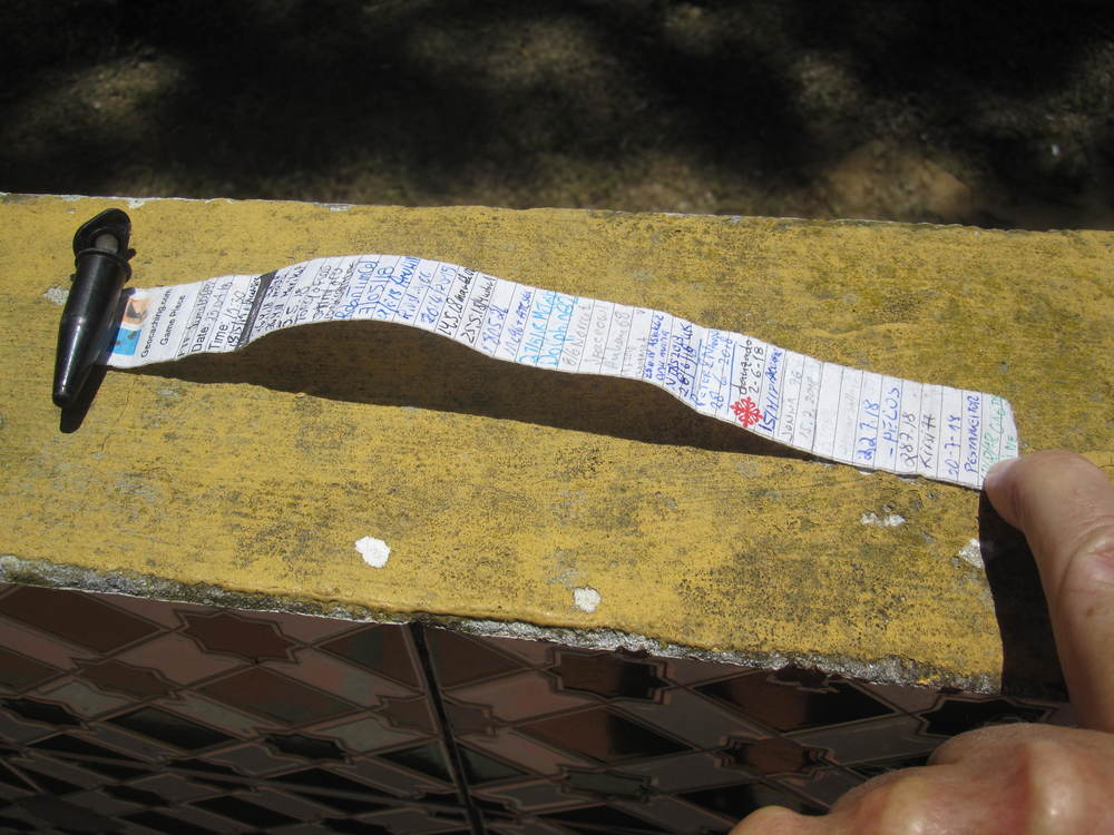 The geocaches on this route are small containers containing a strip of paper to sign<br /><a href="https://www.geocaching.com/geocache/GC5E3Z9">click for details</a><br /><br />